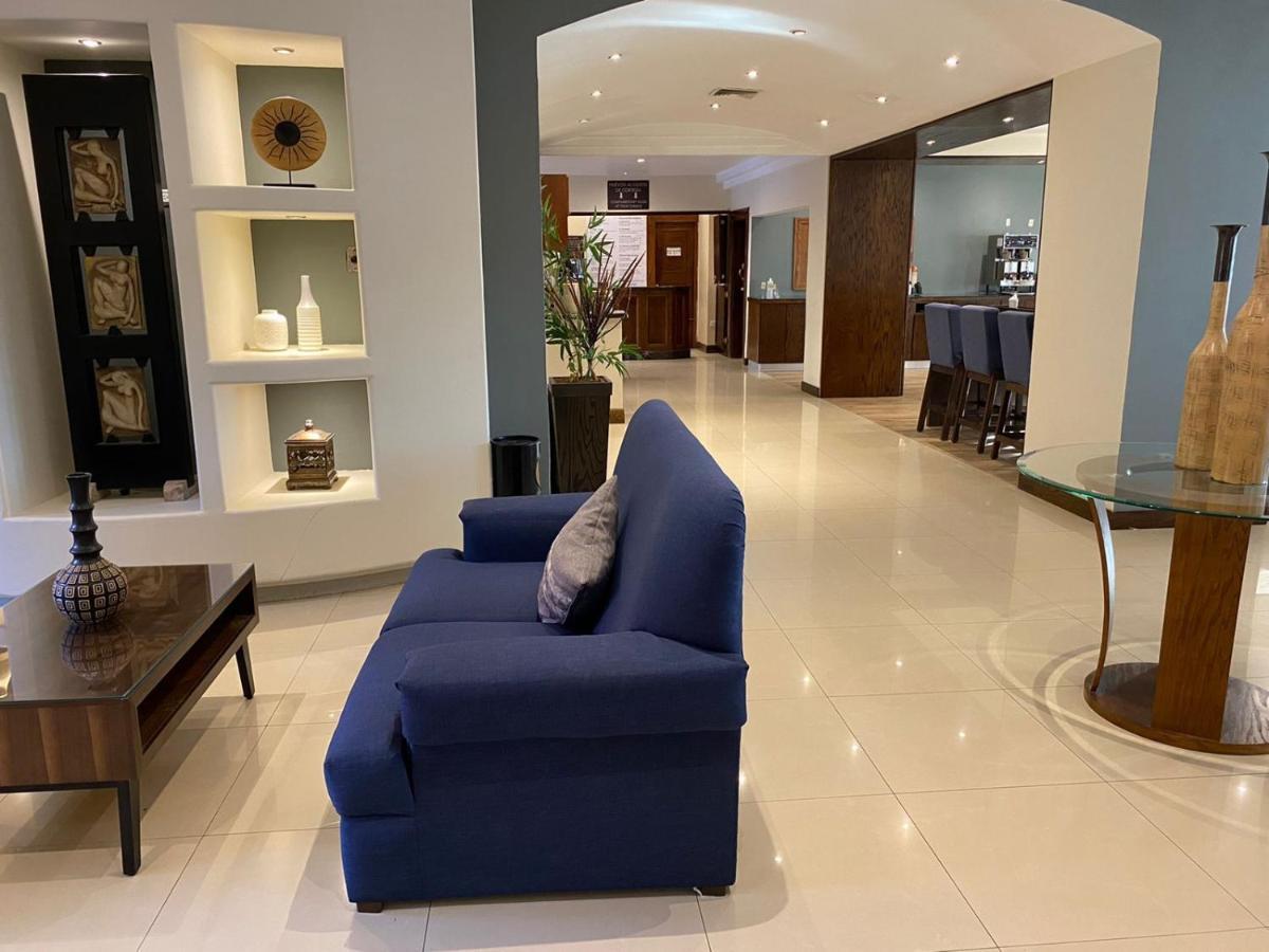Best Western Plus Chihuahua Aeropuerto Экстерьер фото