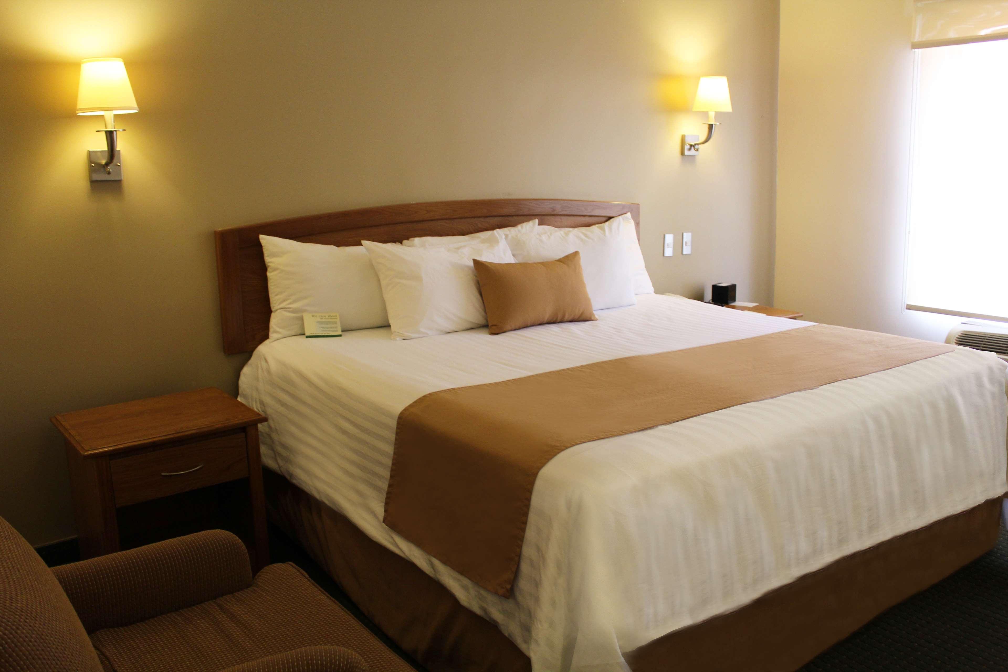 Best Western Plus Chihuahua Aeropuerto Экстерьер фото
