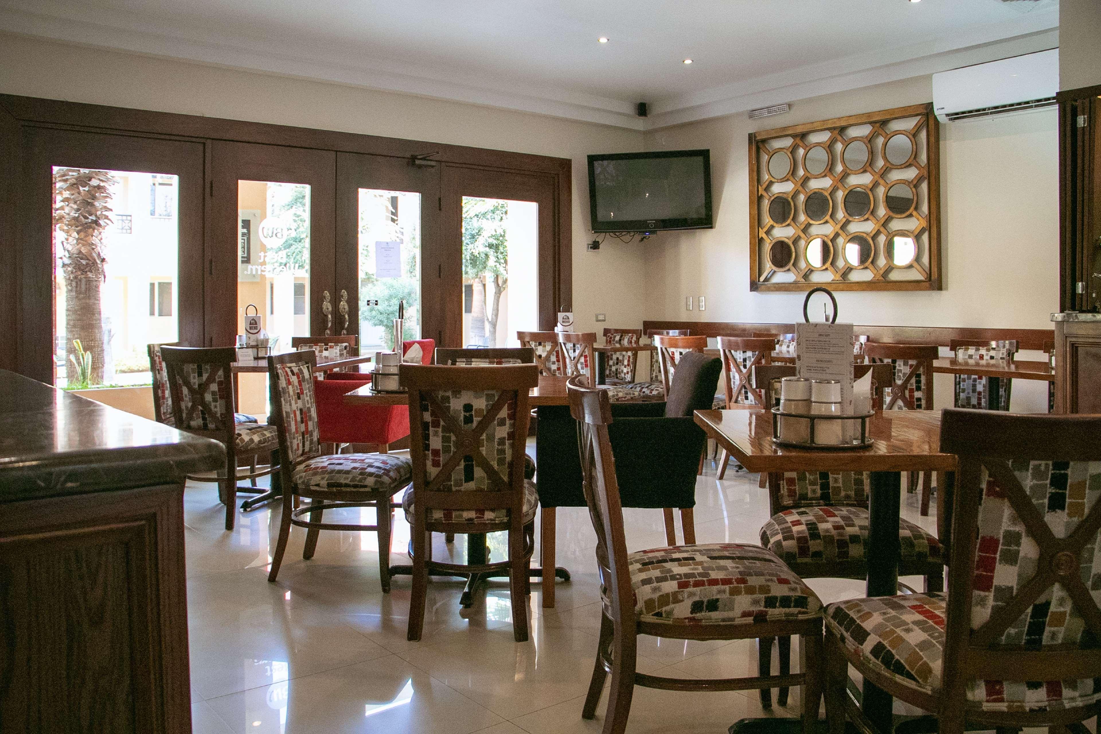 Best Western Plus Chihuahua Aeropuerto Экстерьер фото