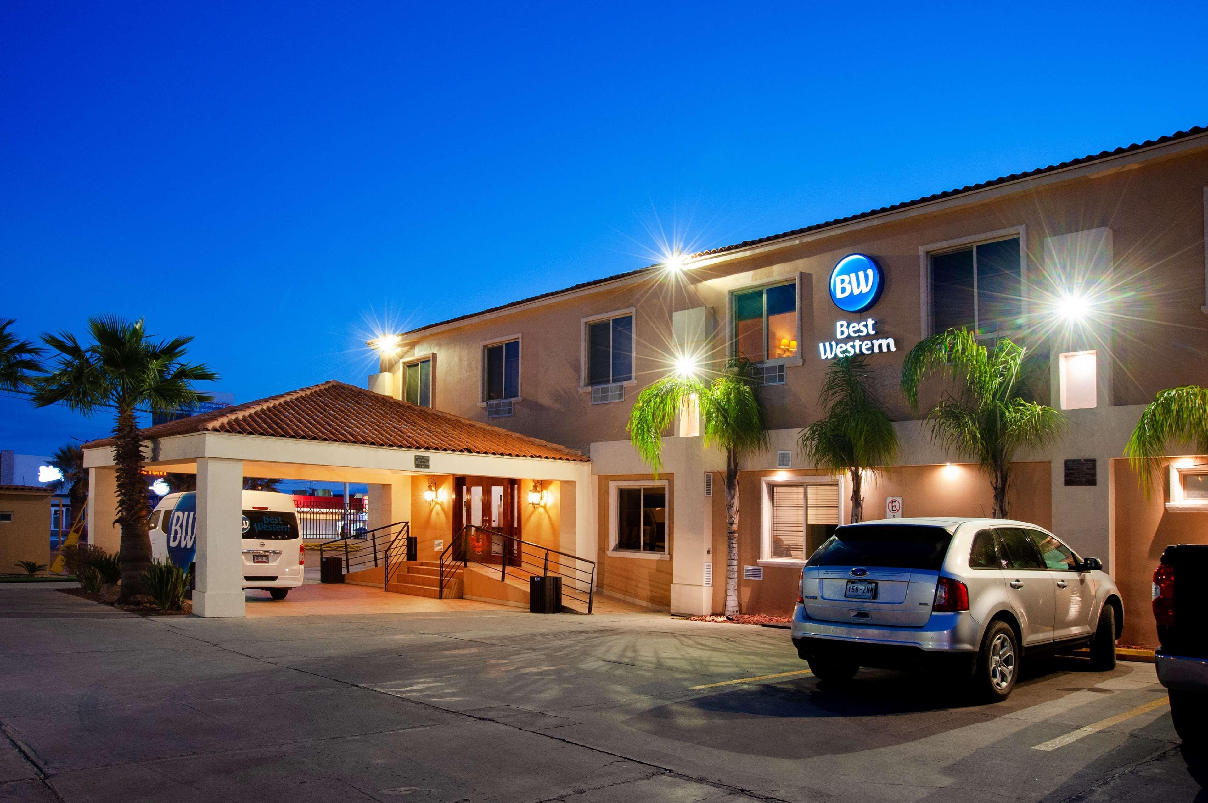 Best Western Plus Chihuahua Aeropuerto Экстерьер фото