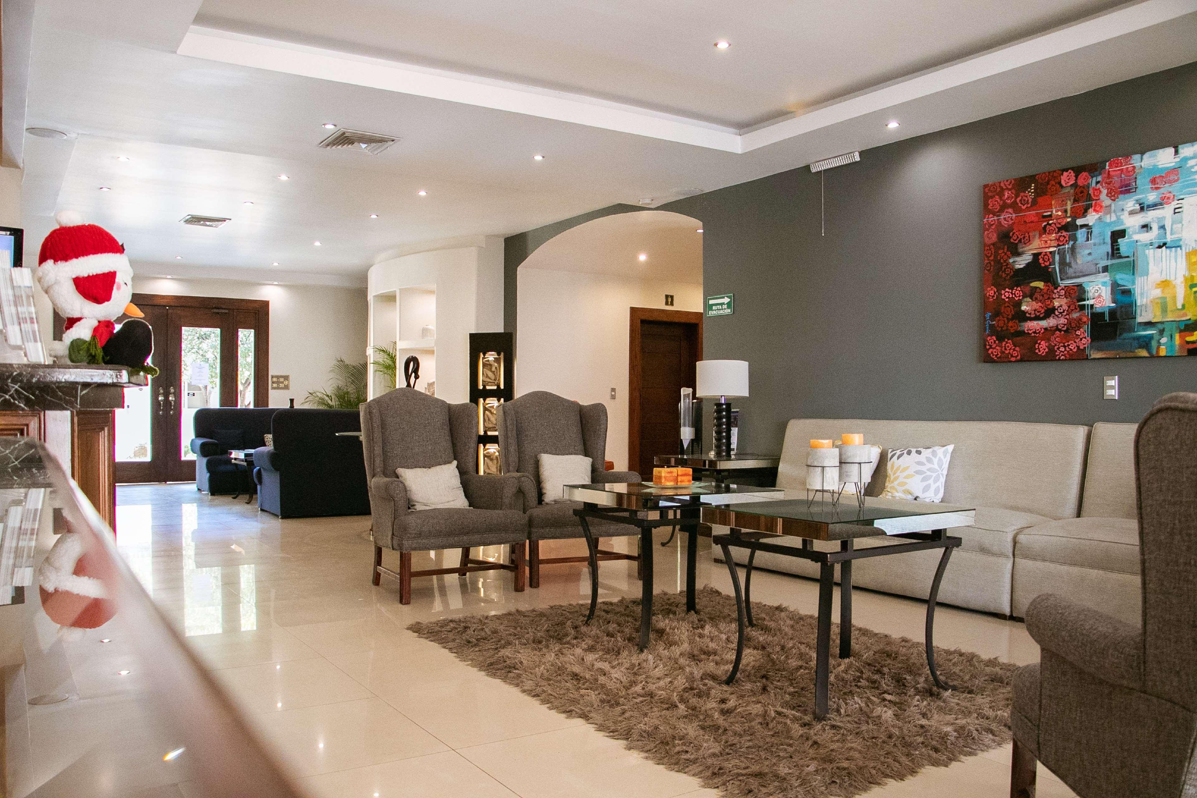 Best Western Plus Chihuahua Aeropuerto Экстерьер фото