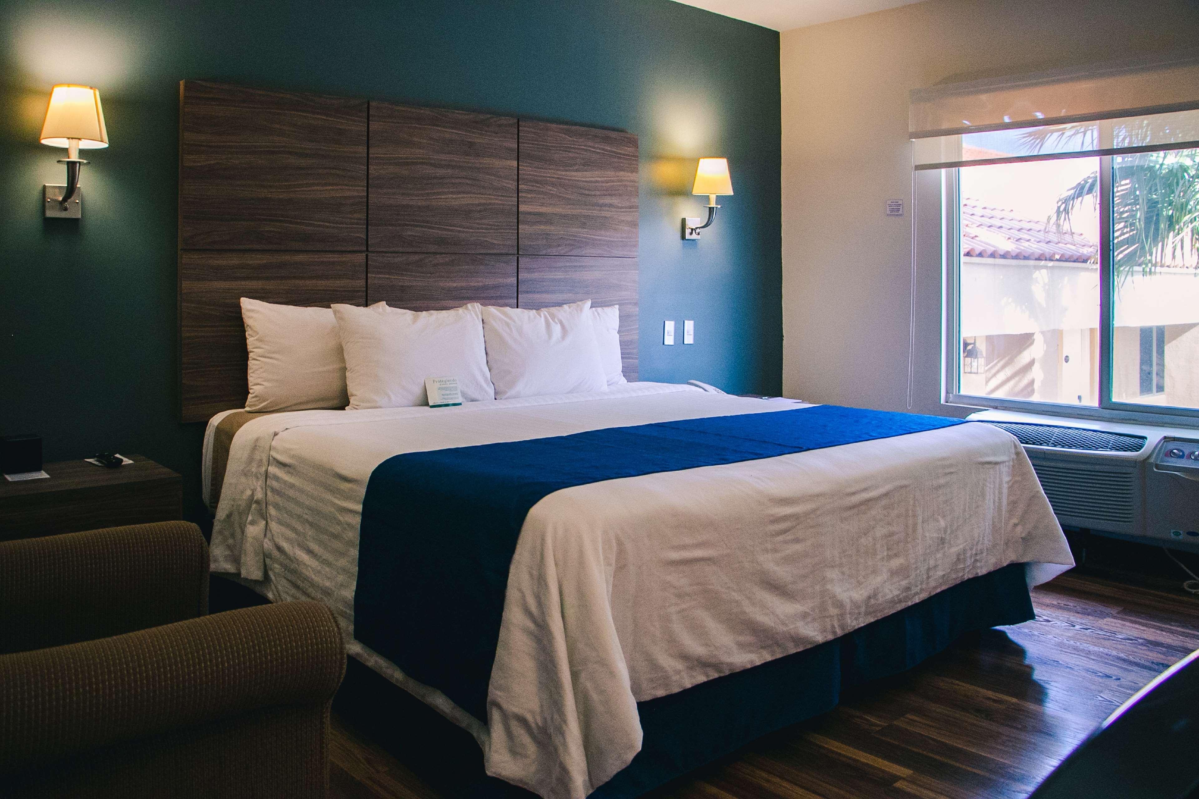 Best Western Plus Chihuahua Aeropuerto Экстерьер фото