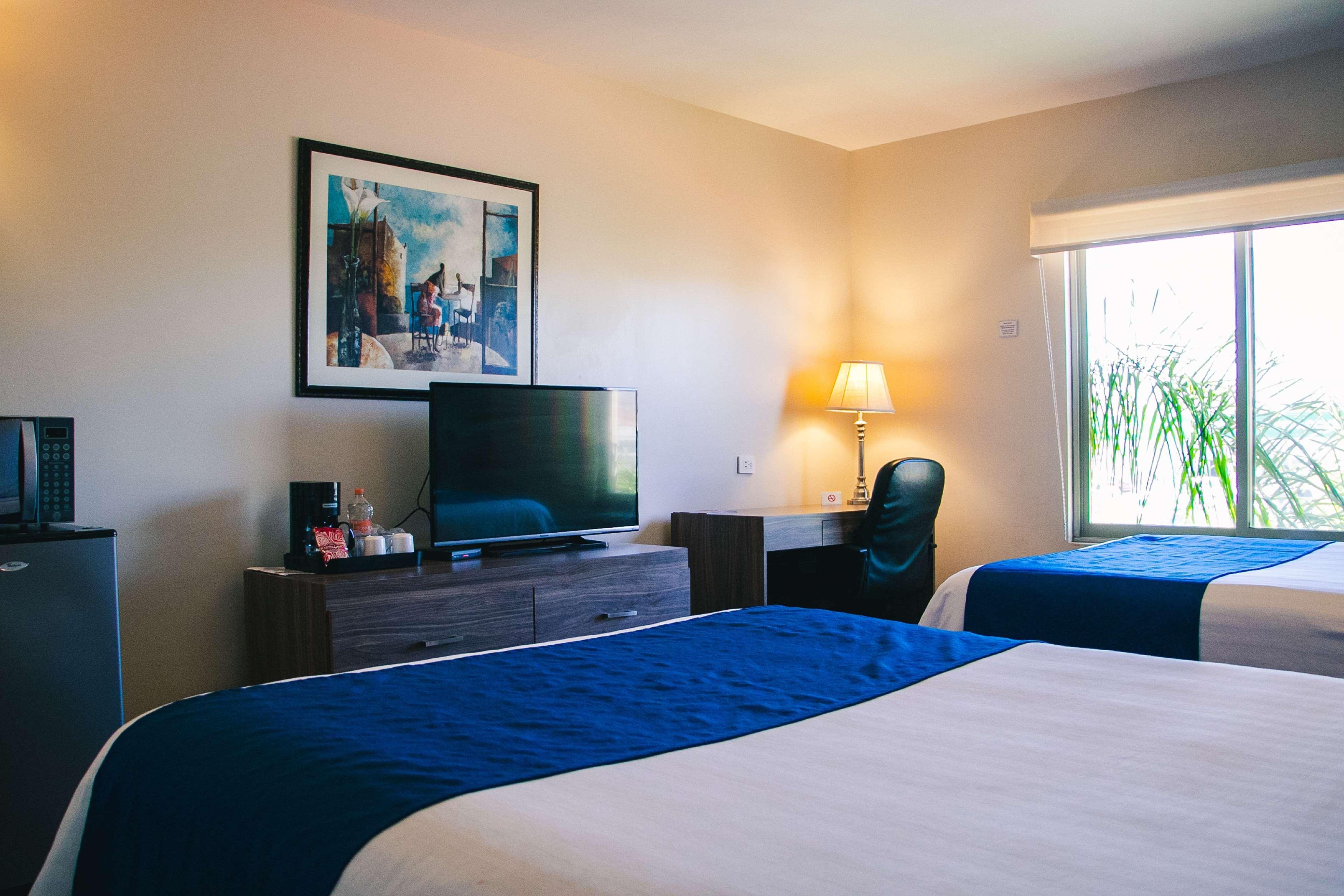 Best Western Plus Chihuahua Aeropuerto Экстерьер фото