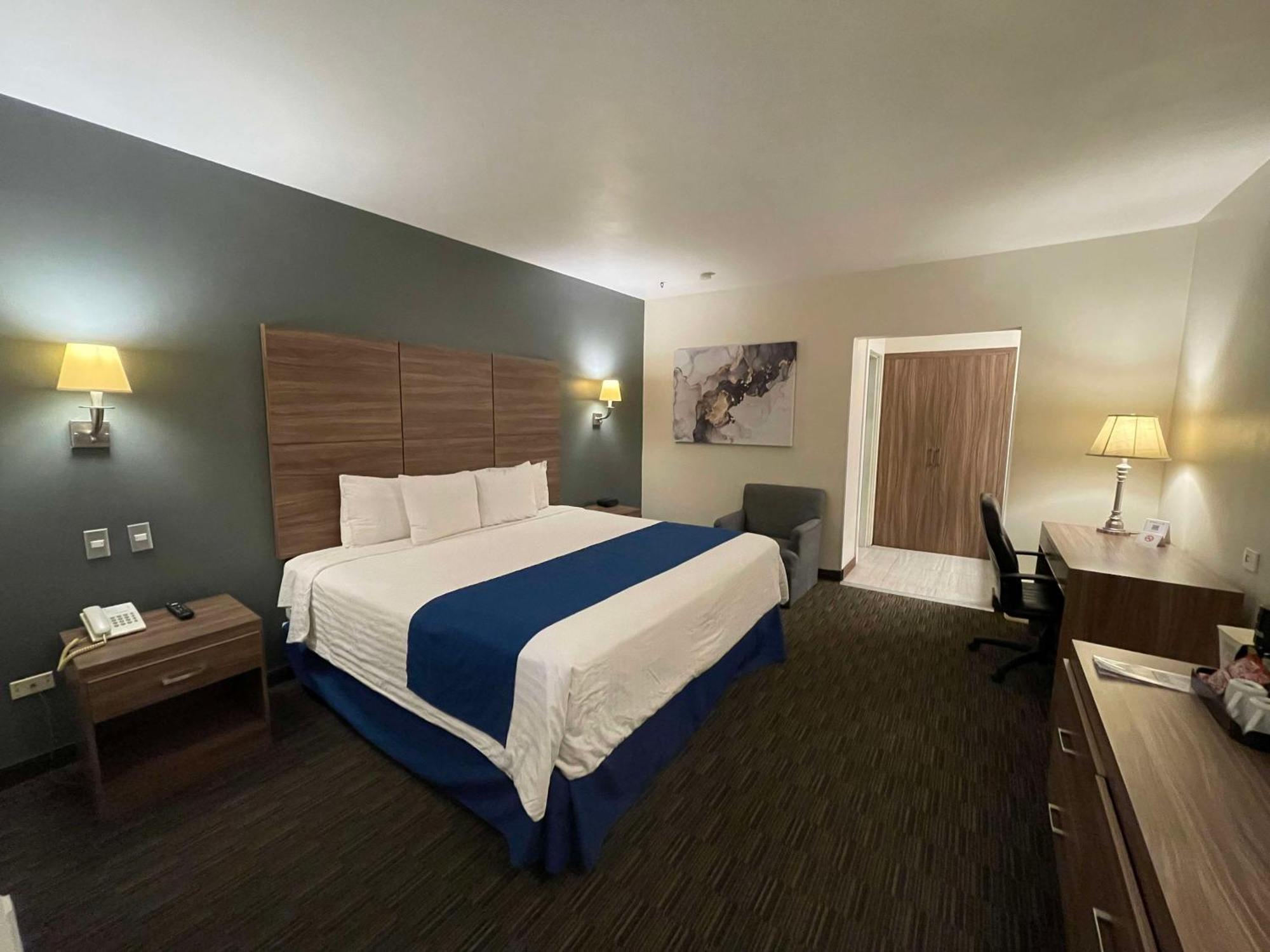 Best Western Plus Chihuahua Aeropuerto Экстерьер фото